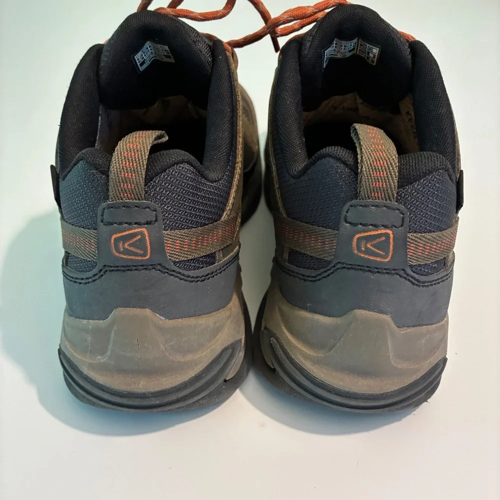 KEEN Circadia Low Waterproof Hiking Shoes Mens Brown Black LuftCore 105678